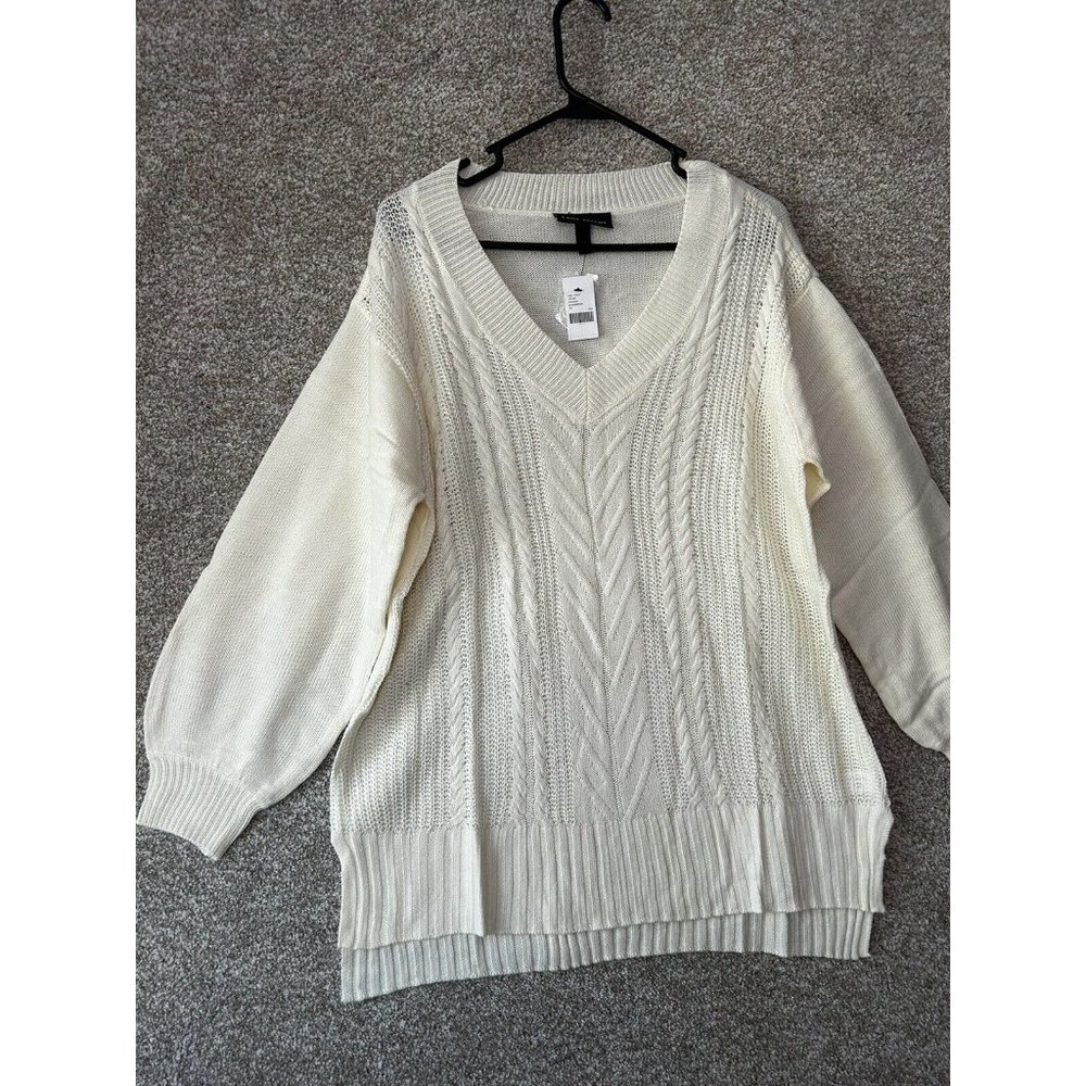 Lane Bryant Knit Cream White Balloon Sleeve Pullover V Neck Sweater Size 10/12 - Picture 2 of 7